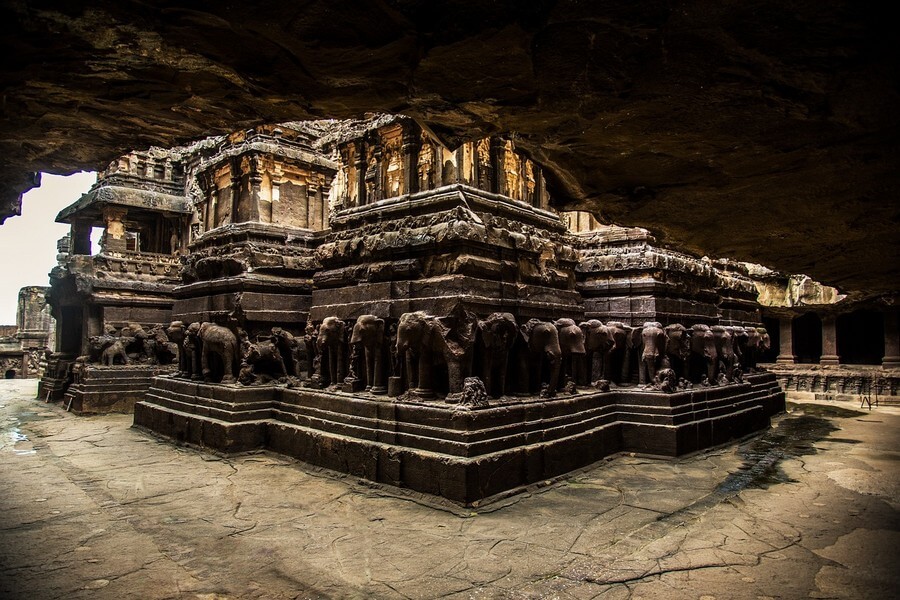 Фото: Храм Кайласанатха